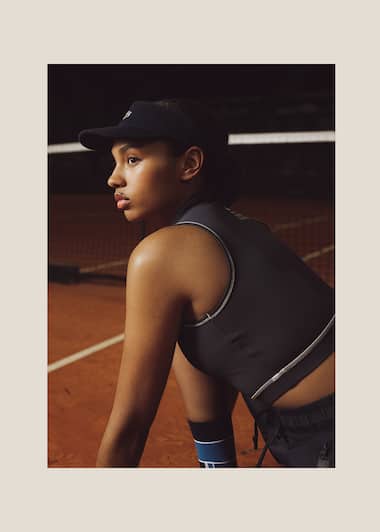 Ball girl wearing Lacoste at the 2023 Mutua Madrid Open