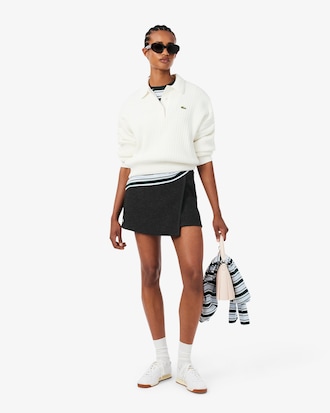 Kurzer Wickelrock aus Walkstrick mit Falten