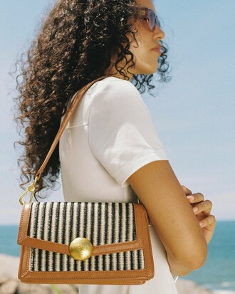 Schultertasche Summer Pack aus Raffia