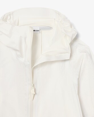 Lacoste x Wang Yibo Taft-Jacke in Perlmuttoptik