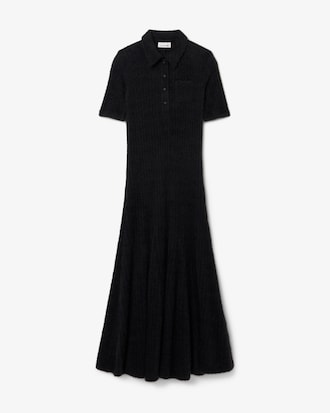 Flauschiges Rippstrickkleid mit Polokragen