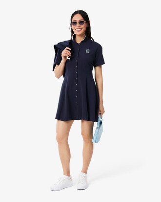 Ausgestelltes Kleid aus Petit Piqu&eacute; mit Badge-Akzent