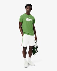 Leichte Tennisshorts mit Colorblock-Streifen