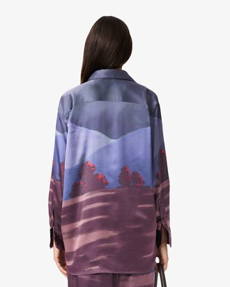 Oversized Hemd aus Satin mit Landschaftsmotiv