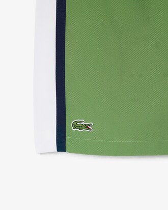 Leichte Tennisshorts mit Colorblock-Streifen