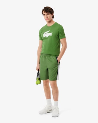 Leichte Tennisshorts mit Colorblock-Streifen