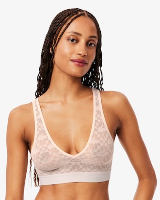 Brassi&egrave;re en dentelle sigl&eacute;e