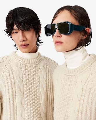 Pull laine textur&eacute;e broderie D&eacute;fil&eacute;