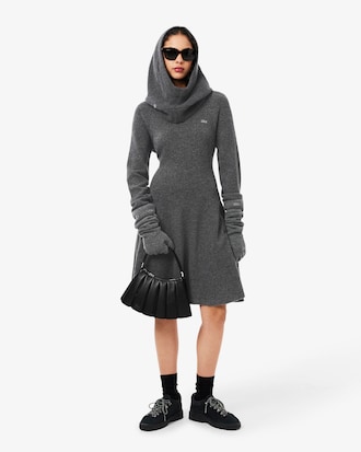 Cagoule en laine cardée sans coutures