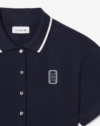 Robe &eacute;vas&eacute;e Petit Piqu&eacute; badge