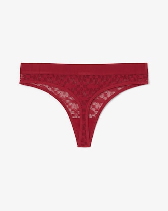 String en dentelle ceinture sigl&eacute;e