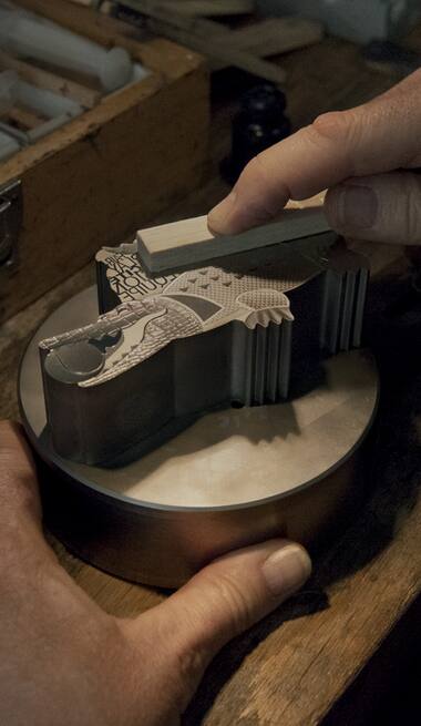 The gold Lacoste crocodile made by La Monnaie de Paris