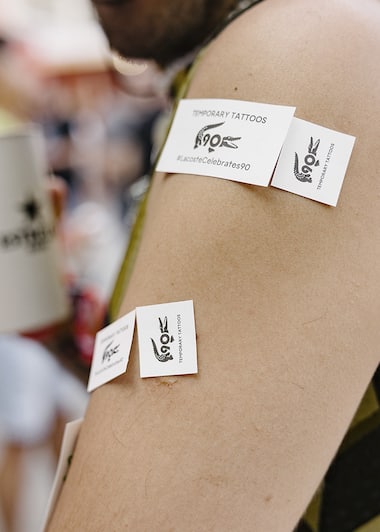 Tatouages éphémères Lacoste au festival Sonar 2023