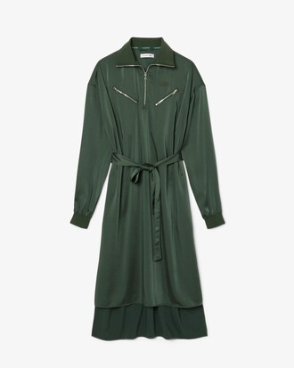 Kleid mit Gürtel und langen Ärmeln