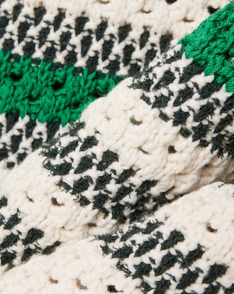 &Auml;rmelloser Pullover aus durchbrochenem Piqu&eacute; mit Streifen