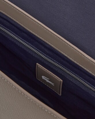 Umh&auml;ngetasche Ossian aus Leder mit Klappverschluss