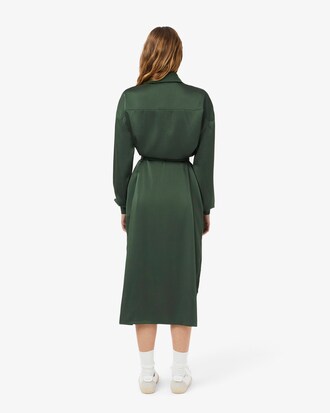 Kleid mit Gürtel und langen Ärmeln