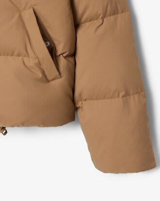 Doudoune &agrave; capuche d&eacute;perlante duvet