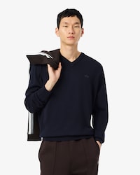 Pull en laine m&eacute;rinos uni col V