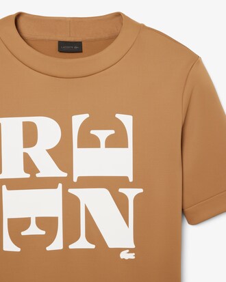 T-shirt graphique satin&eacute; D&eacute;fil&eacute;