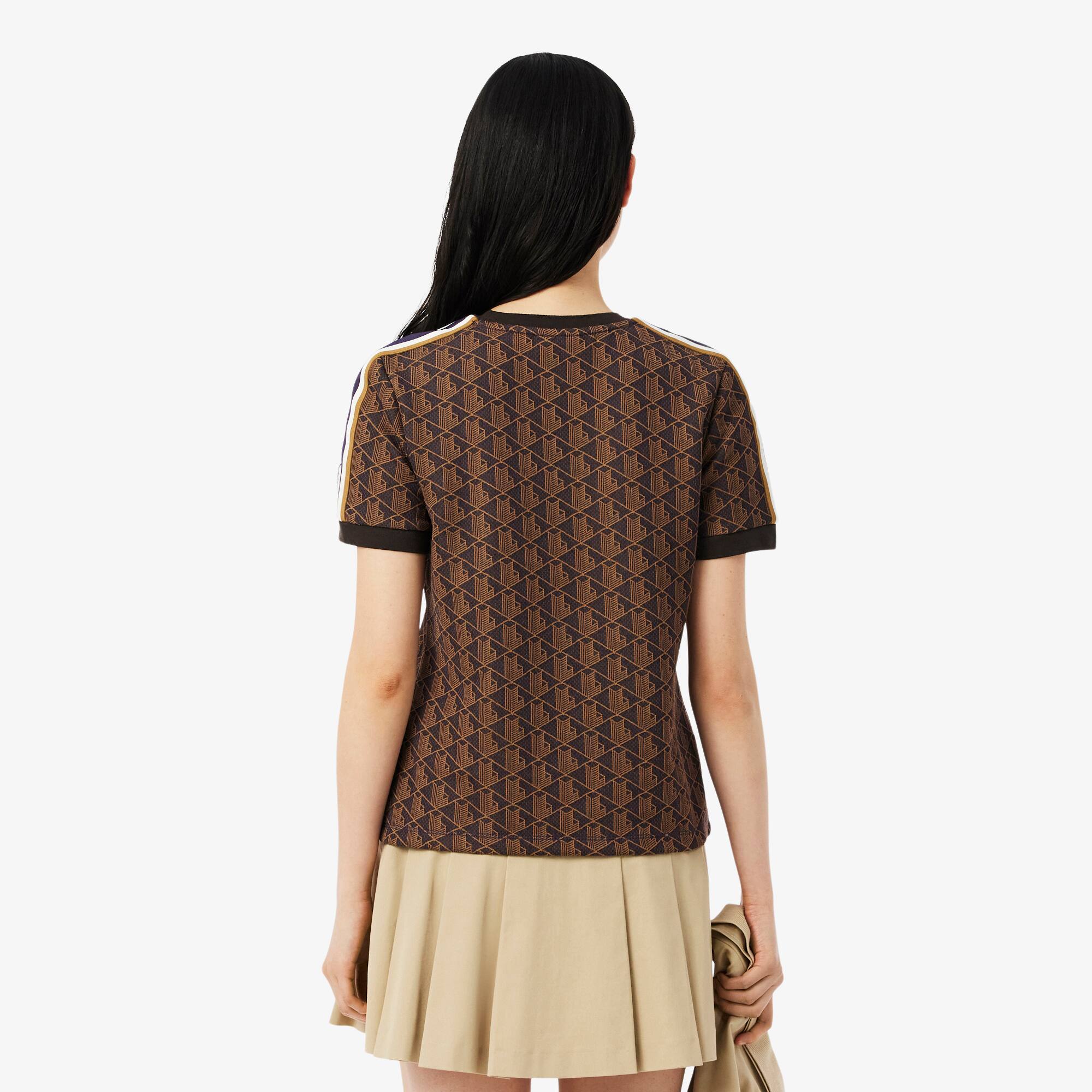 Thumbnail - Lacoste Slim Fit Jacquard-T-Shirt mit Monogramm - Lila / Braun Size 36