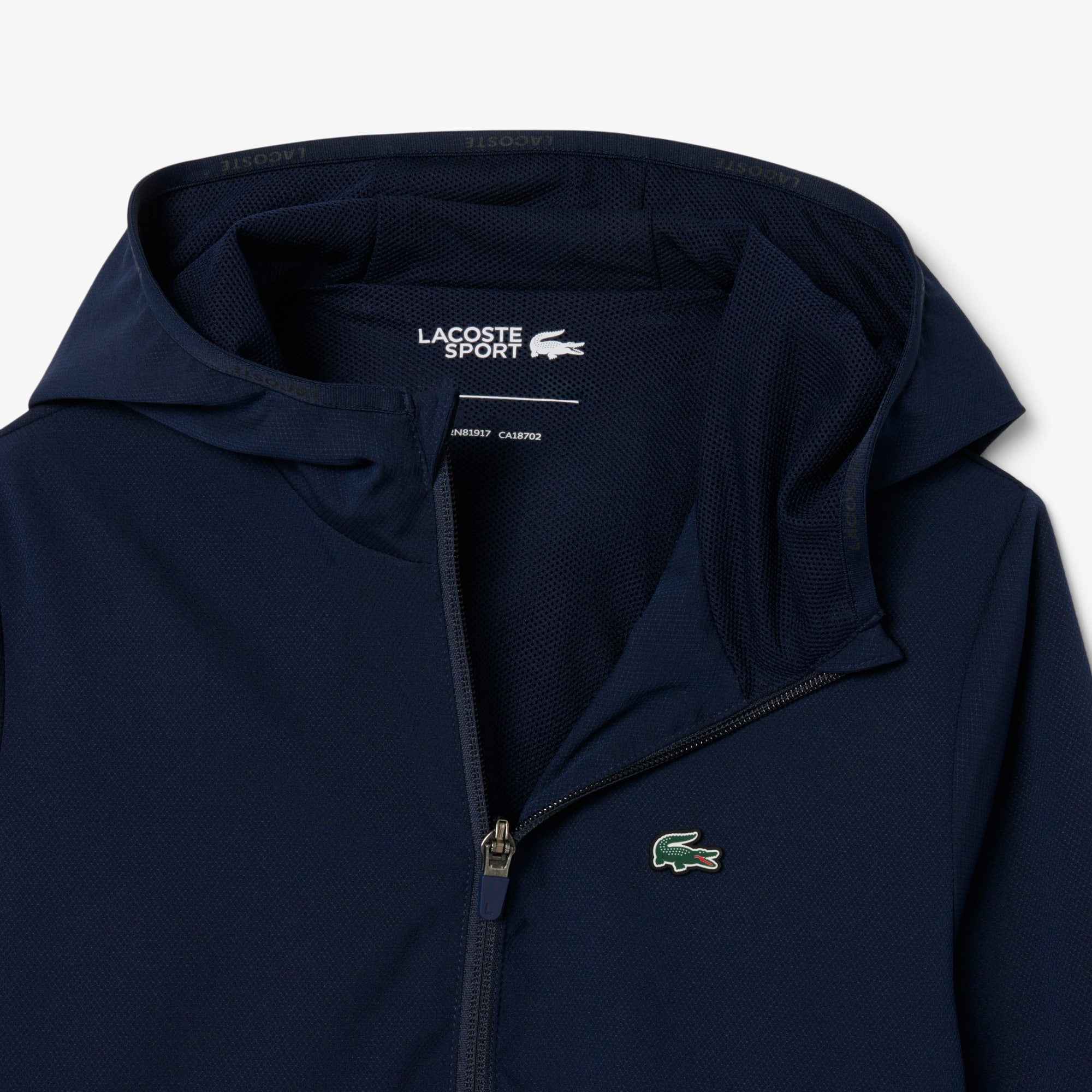 Thumbnail - Lacoste Wasserabweisende Sport-Puffer-Jacke mit Ultra Dry-Technologie - Navy Blau Size 10 - 12A