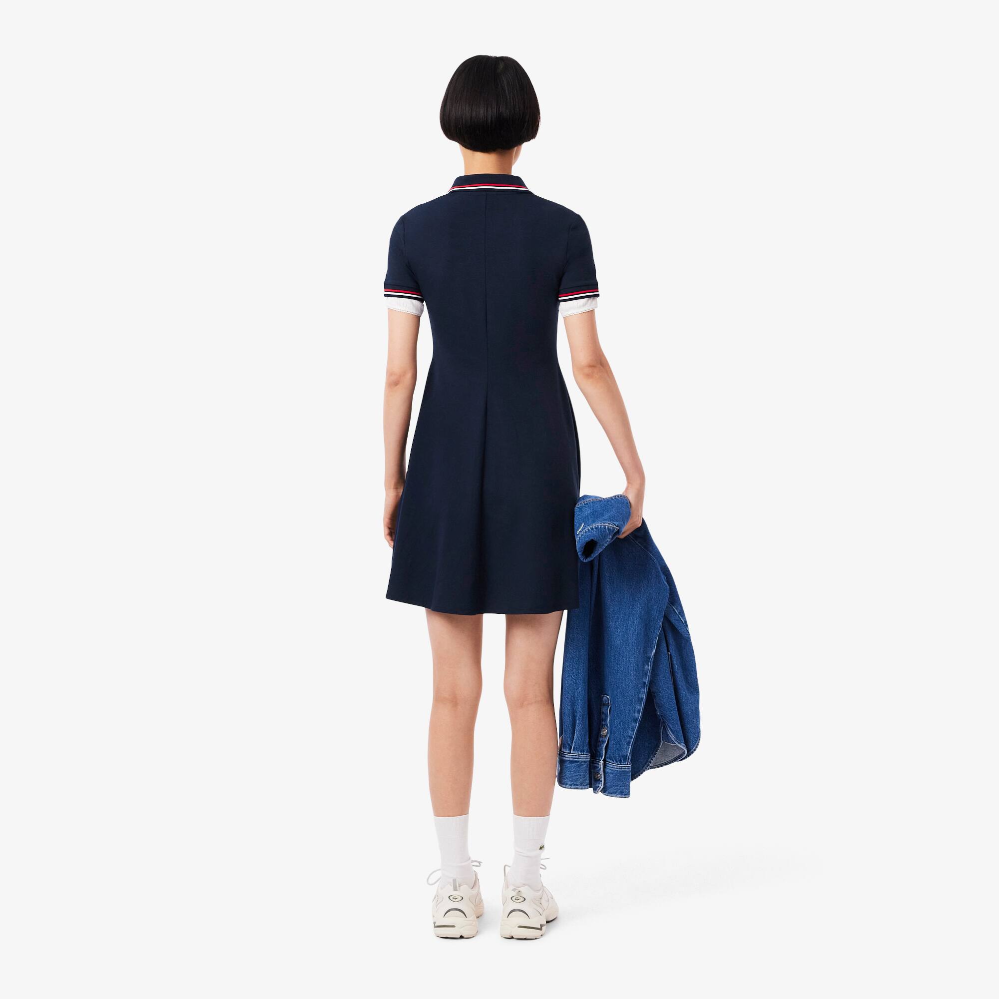 Thumbnail - Lacoste Stretch-Polokleid Skater - Navy Blau / Rot / Weiß Size 32
