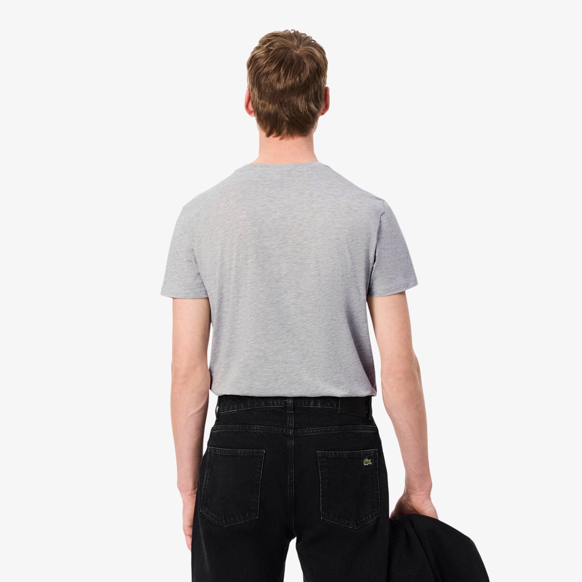 Thumbnail - Lacoste T-Shirt aus leichter Pima-Baumwolle mit V-Ausschnitt - Heidekraut Grau Size 3XL