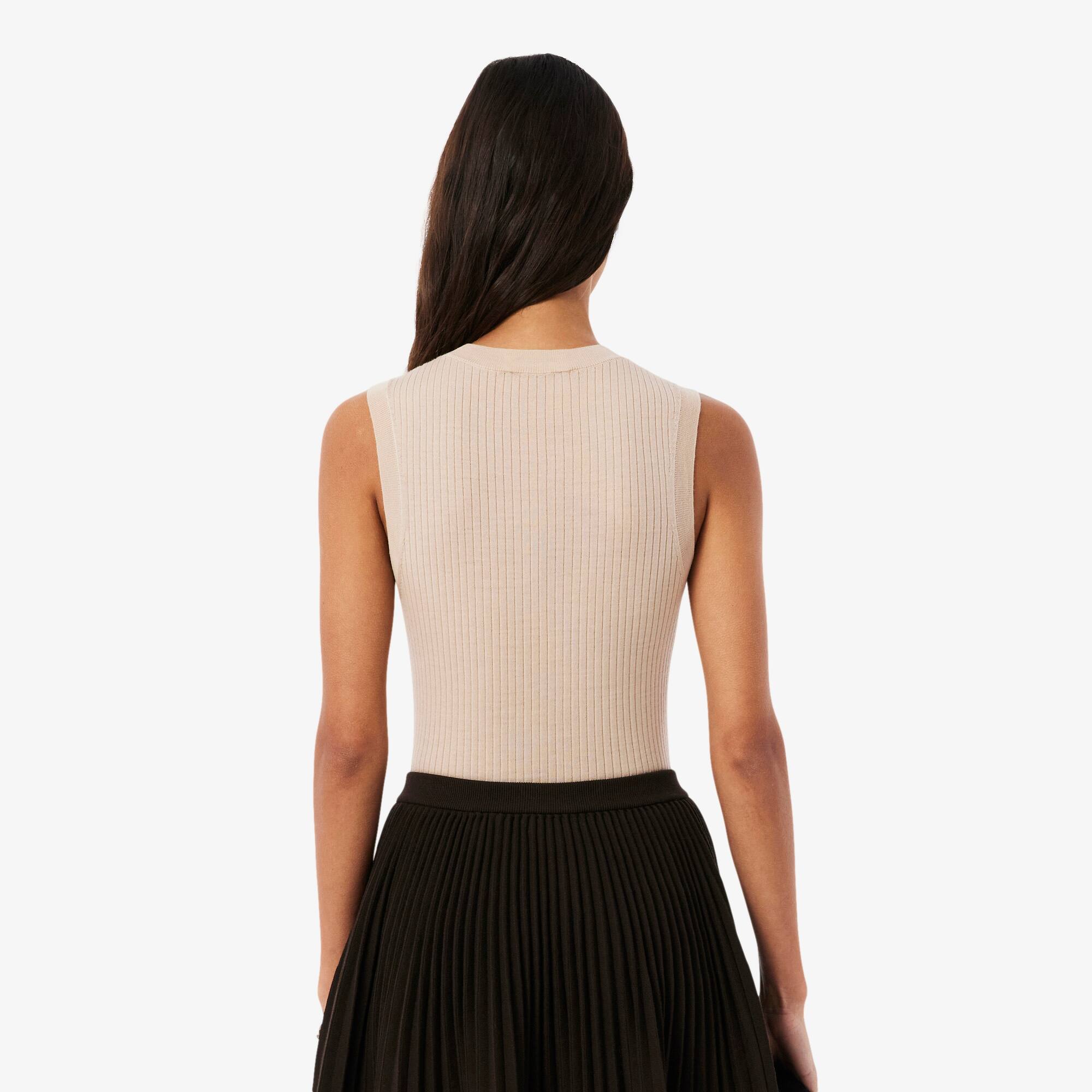 Thumbnail - Lacoste Ärmelloser Pullover aus Merinowolle mit 3D-Strick - Beige Size 40