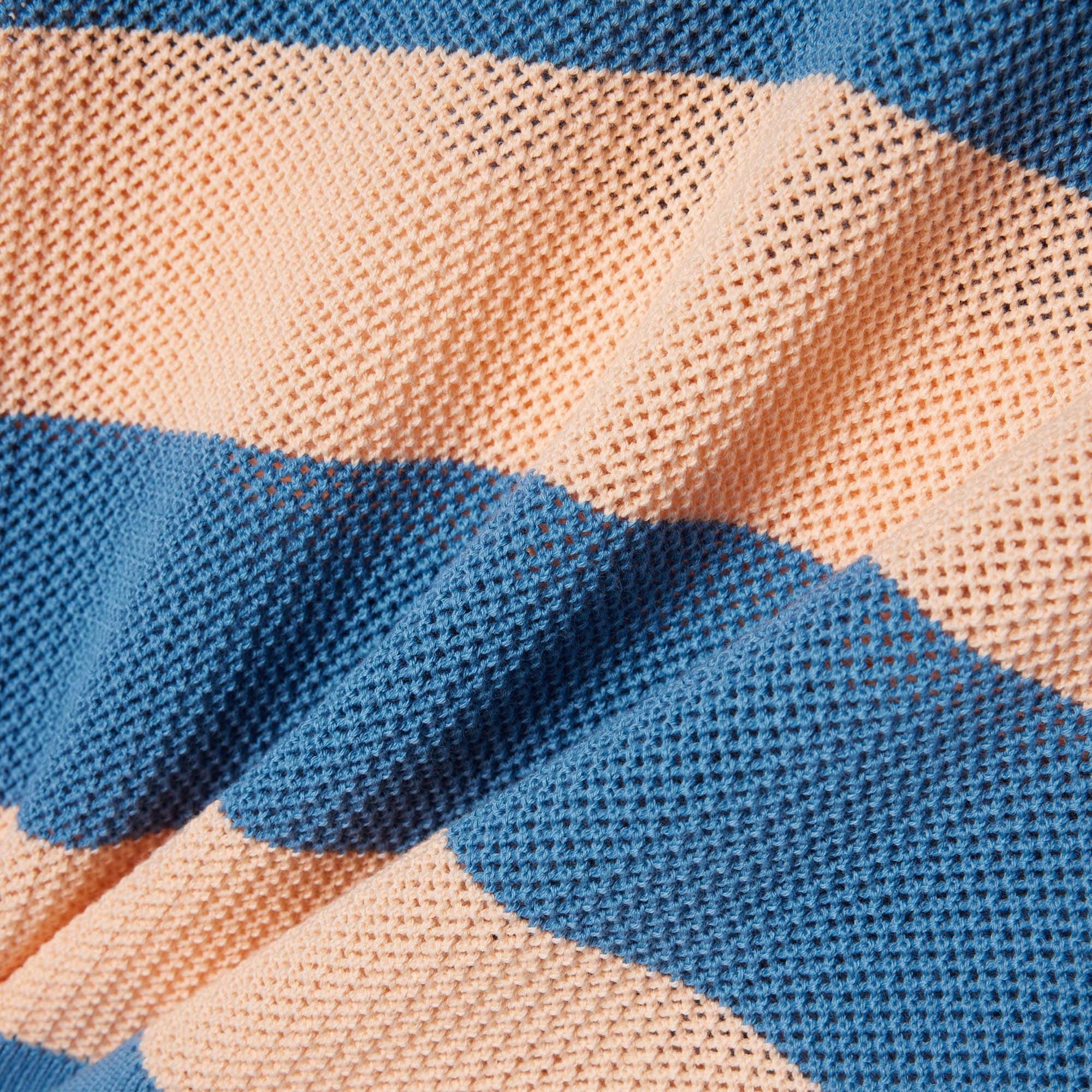 Thumbnail - Lacoste Gestreifter Strickpullover mit Zopfmuster und Polokragen - Bleu / Rose Pale Size 38