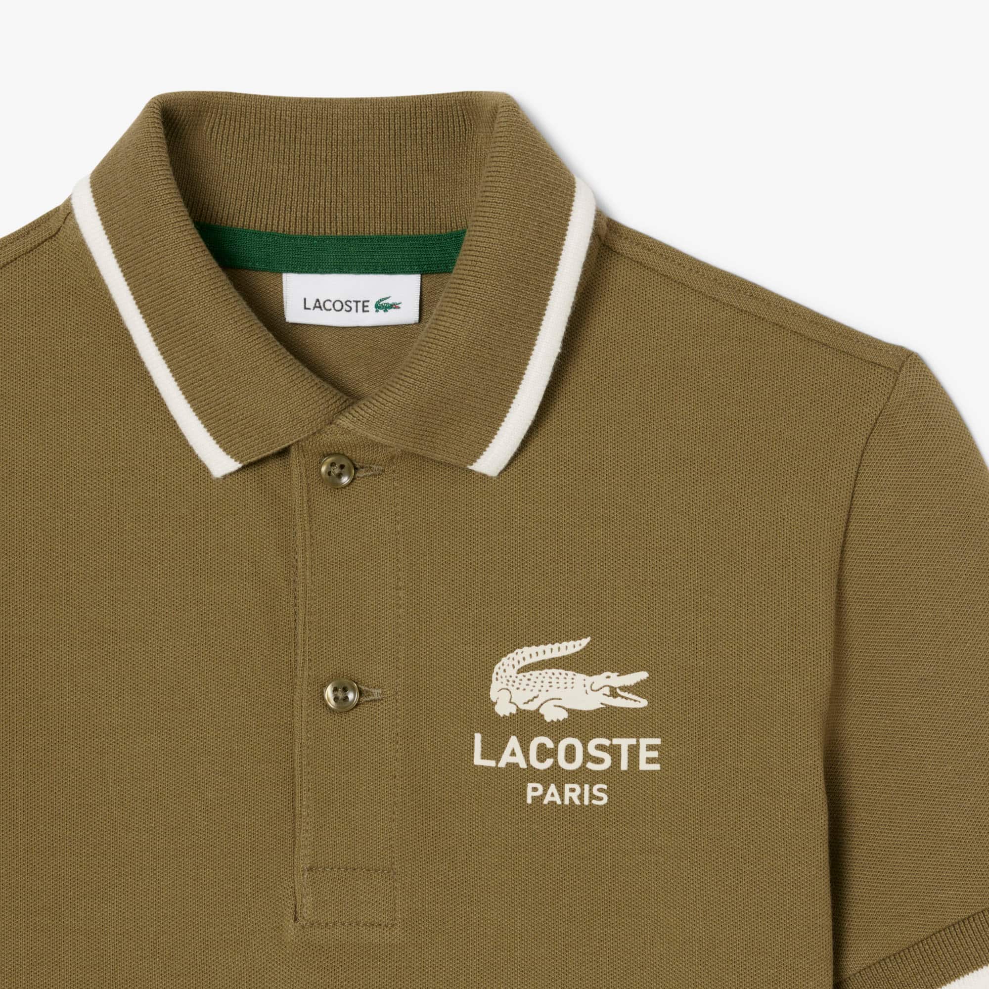 Thumbnail - Lacoste Polohemd aus Petit Piqué mit gestreiftem Kragen - Khaki Grün Size 9 - 10A