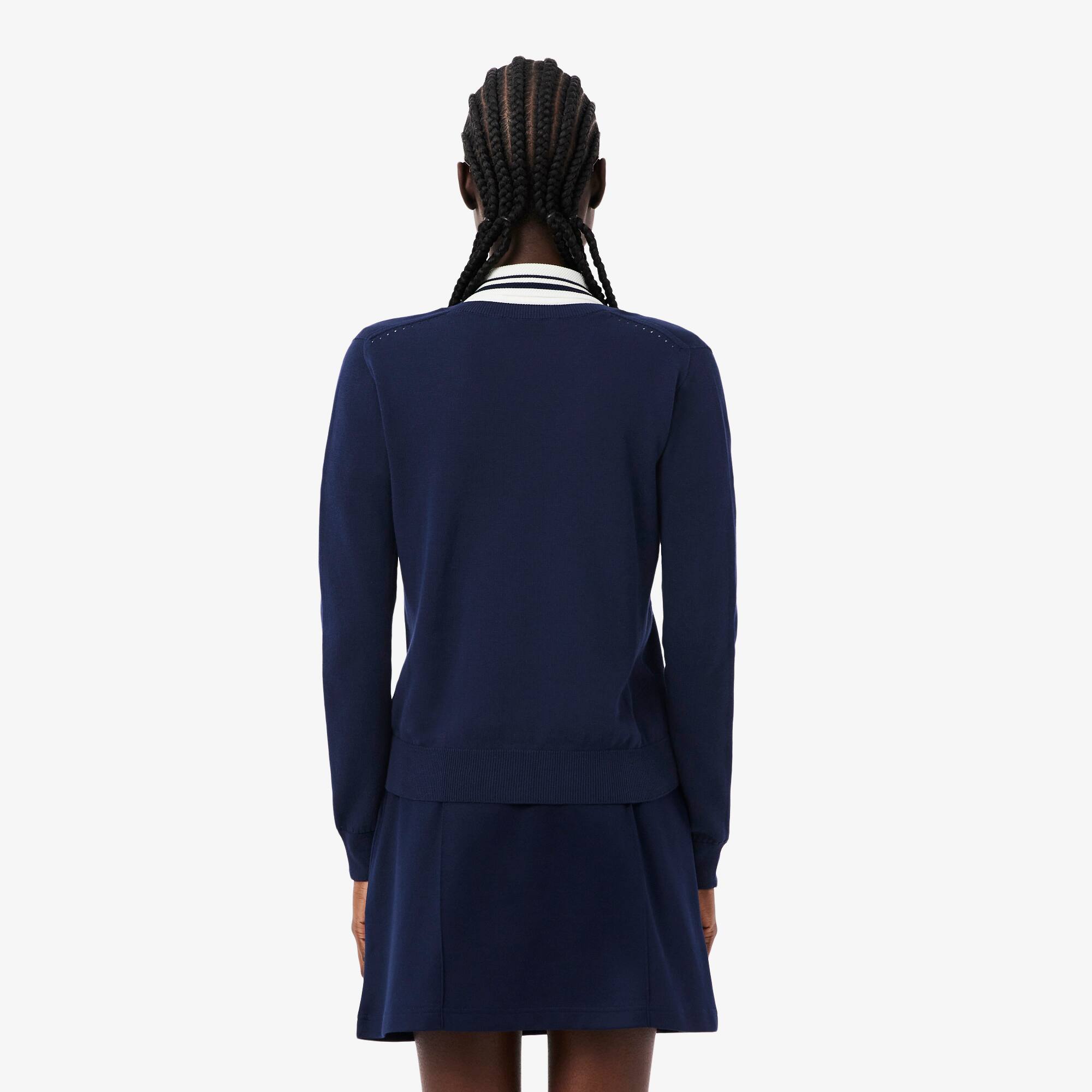 Thumbnail - Lacoste Nahtloser Pullover mit V-Ausschnitt - Navy Blau Size 36