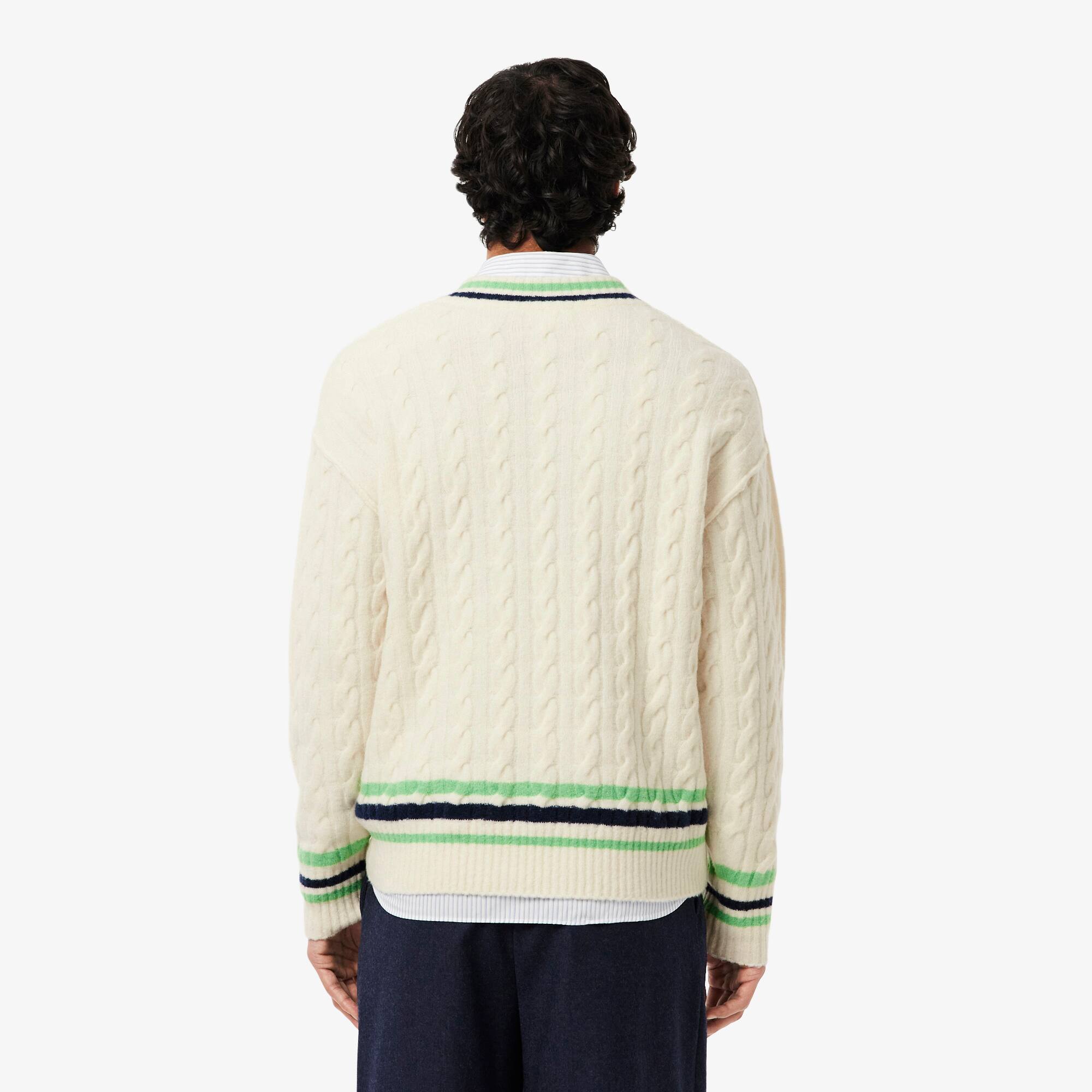 Thumbnail - Lacoste Pullover aus Wolle mit V-Ausschnitt und Zopfmuster - Weiß / Grün / Navy Blau Size 3XL