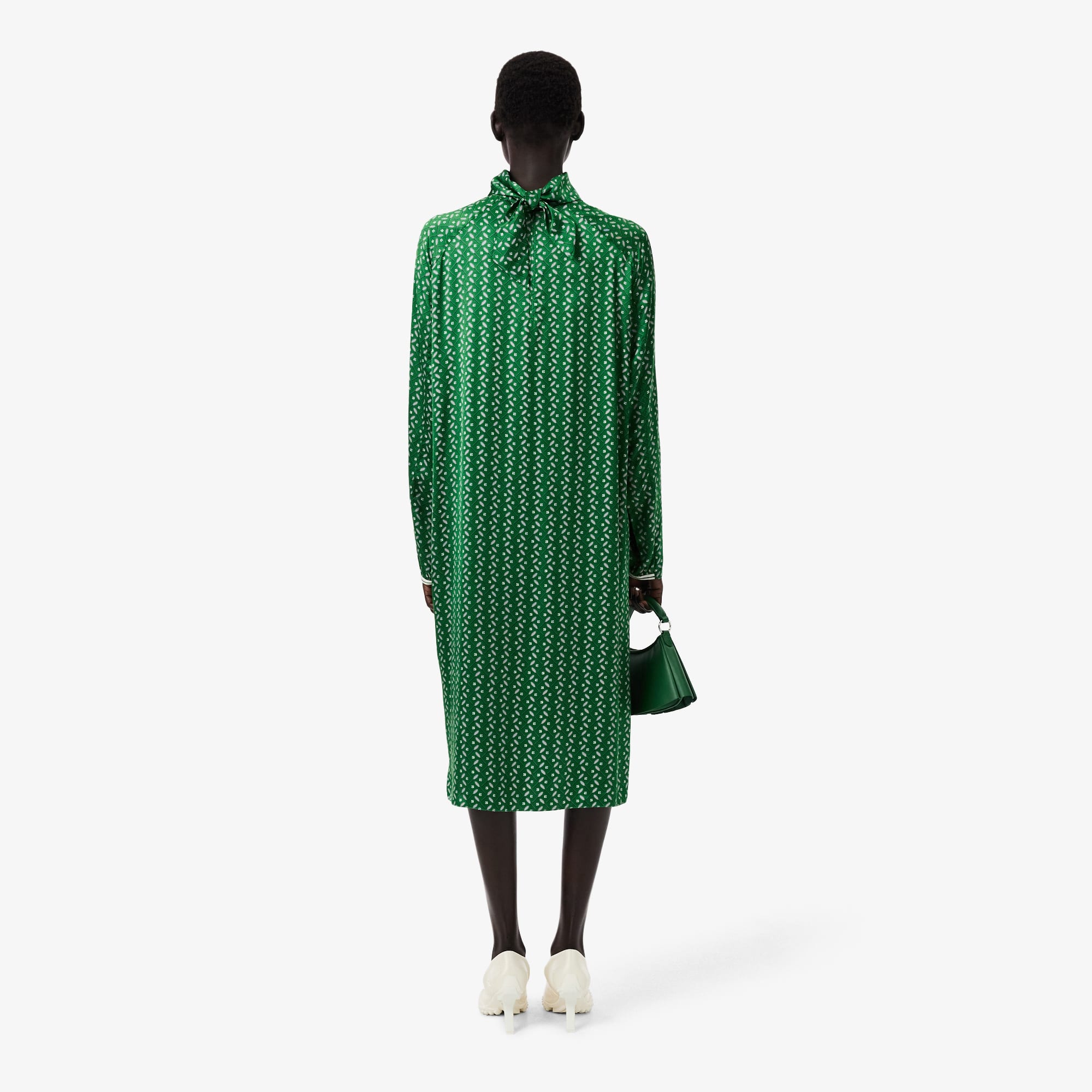 Thumbnail - Lacoste Kleid Runway aus Satin mit Schal und Print - Vert / Blanc Size 36