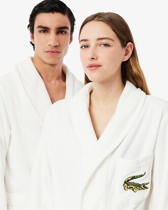 L René Bathrobe