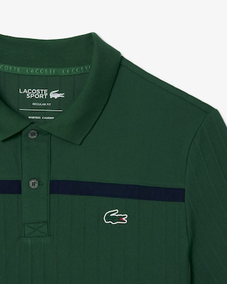 Polo de tenis clásico con insignia decorativa Ultra Dry