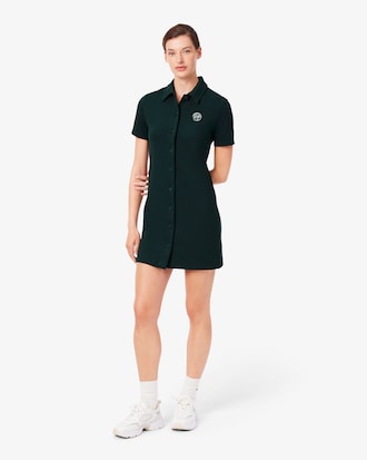Vestido de tenis de piqu&eacute; con cuello polo e insignia