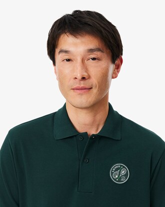 Polo de petit piqu&eacute; de corte cl&aacute;sico con insignia