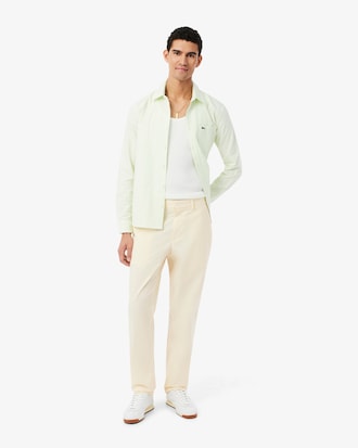 Pantal&oacute;n chino de corte regular de sarga de algod&oacute;n