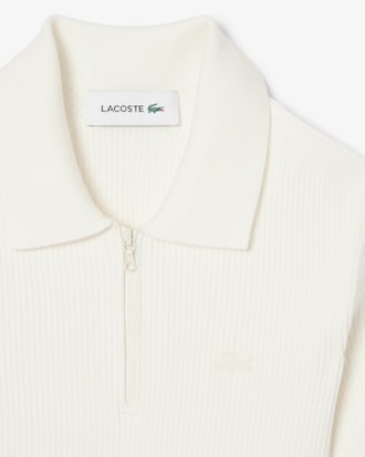 Vestido plisado con cuello polo