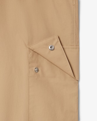 Pantalón cargo de algodón ligero de corte regular