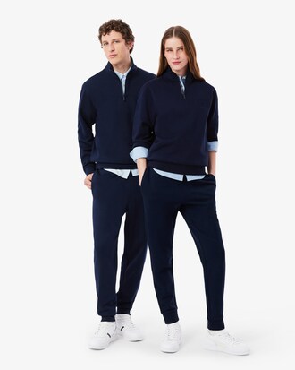 Pantal&oacute;n de ch&aacute;ndal con detalles de marca estampados en relieve