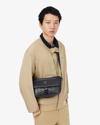 Bolso con solapa de piel Monogram peque&ntilde;o