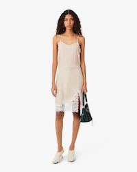 Vestido de tul con bordado de paisaje Runway