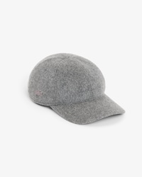 Gorra de lana bordada