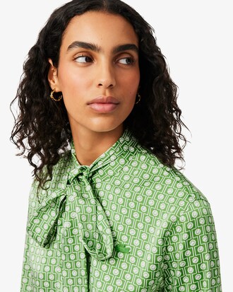 Camisa de corte regular con cuello amovible