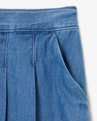 Jupe-short pliss&eacute;e denim