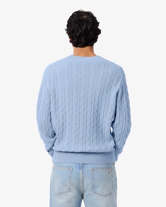 Pull torsadé en laine cardée col rond