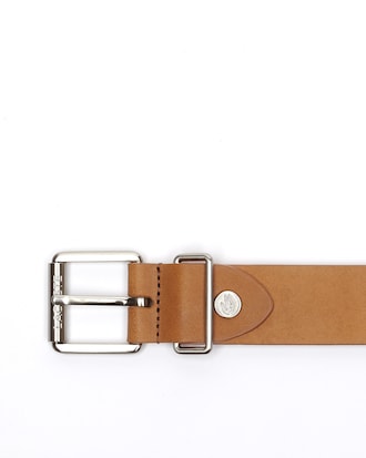 Ceinture en cuir mat boucle &agrave; rouleau grav&eacute;e Lacoste