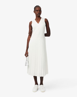 Robe longue pliss&eacute;e sans manches